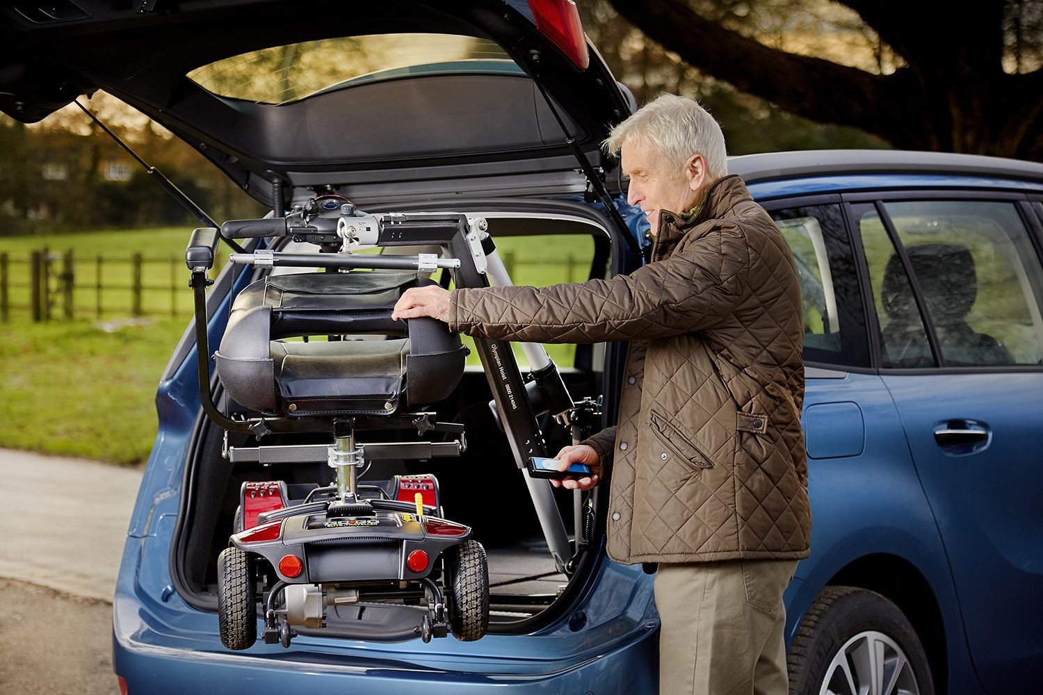 Vehicle Adaptations Hoists